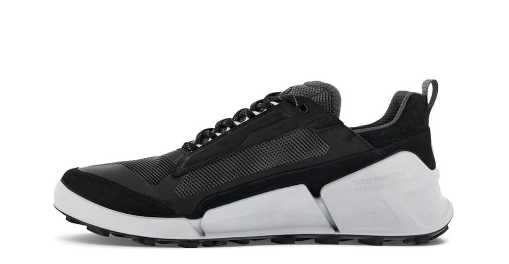 ECCO Biom 2.1 (Black-White)