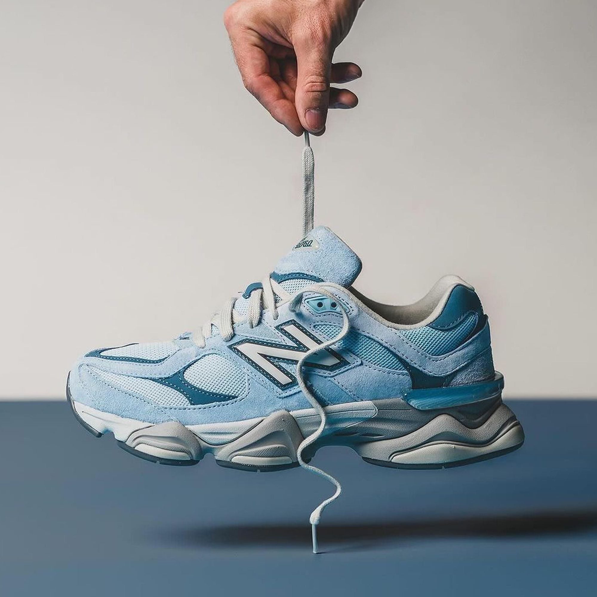 NEW BALANCE 9060