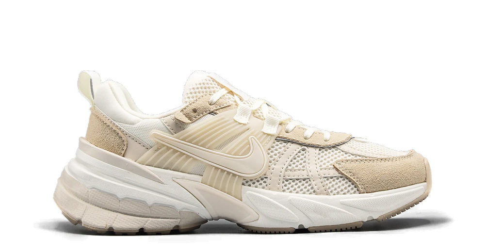 Nike V2K Run Sail Sanddrift