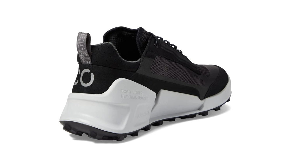 ECCO Biom 2.1  (Black-White)